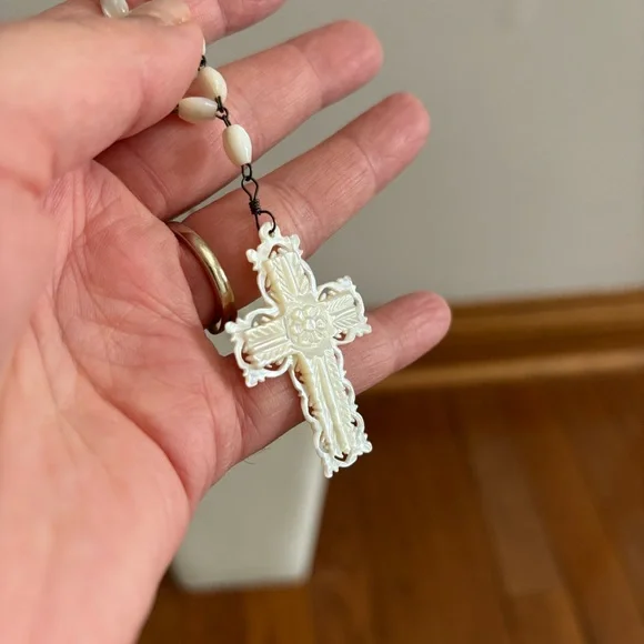 Vintage Mother of Pearl Rosary Necklace with Silver Tone Hardware - Picture 3 of 4